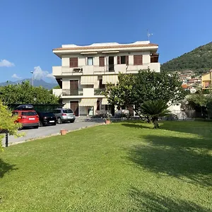 https://i-fiori-di-pietra.hotelitalianriviera.com